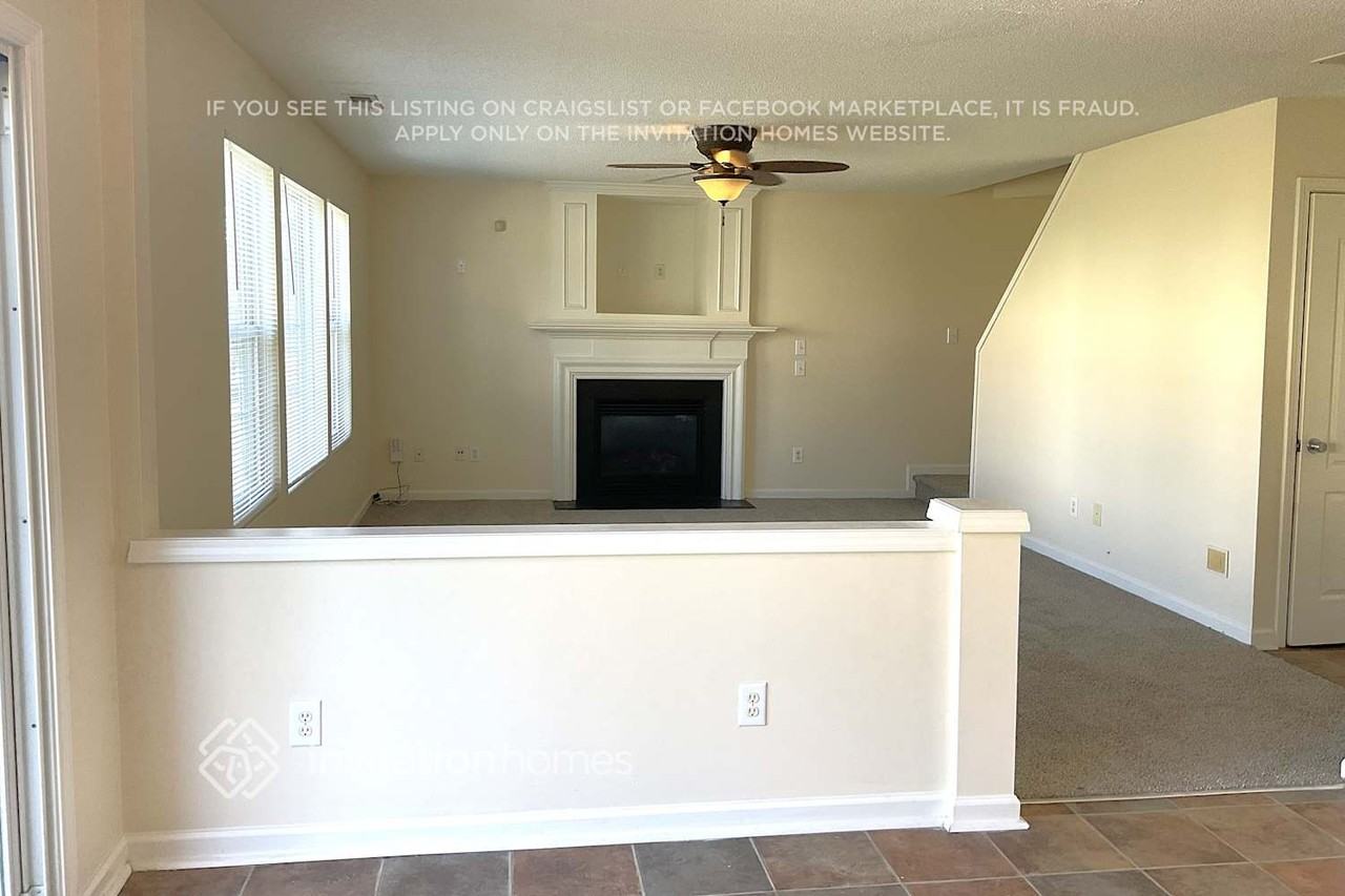 3005 Tuckland Dr - Photo 3 of 11