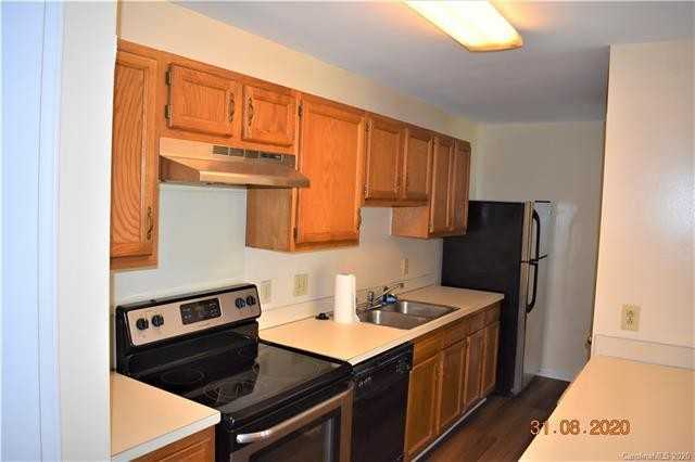 6133 Meadow Rose Ln - Photo 4 of 33