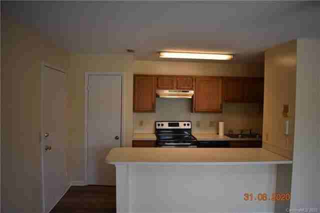 6133 Meadow Rose Ln - Photo 6 of 33