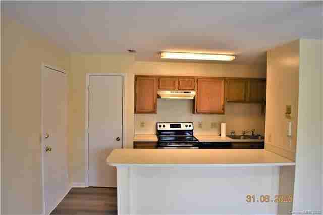 6133 Meadow Rose Ln - Photo 7 of 33