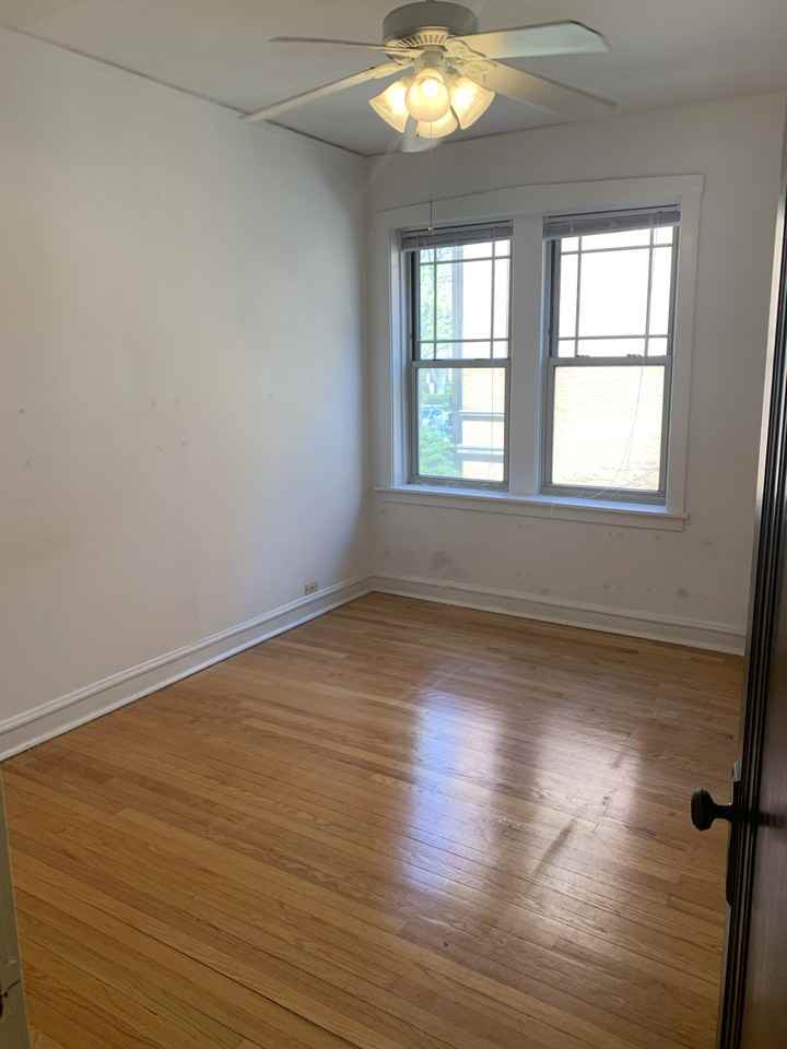 N Greenview Ave & W Montrose Ave - Photo 6 of 13