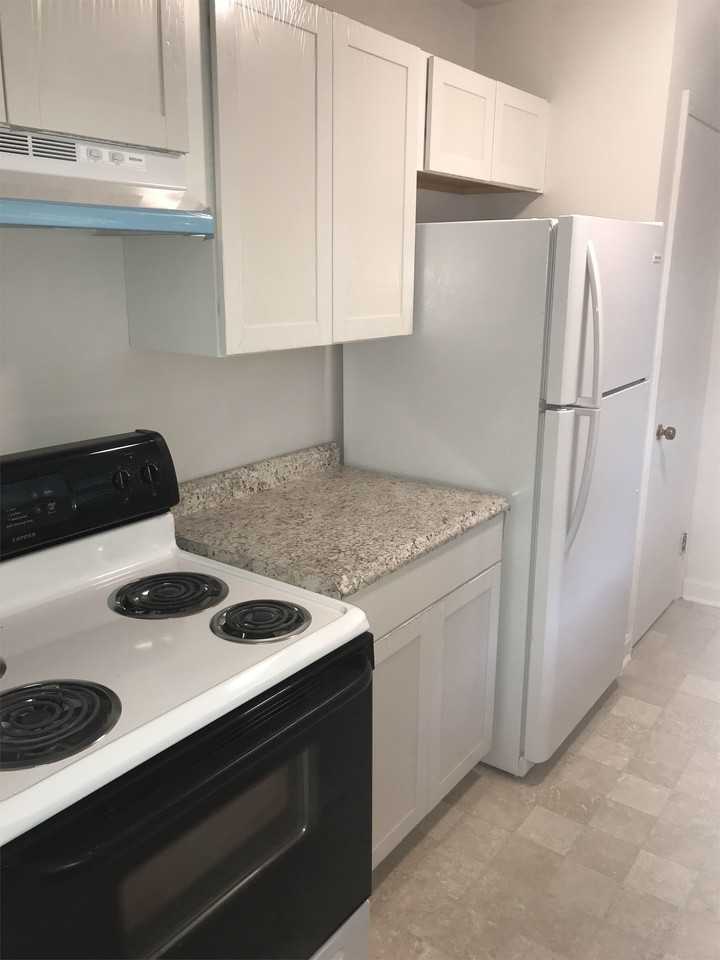 410 Jefferson Ave #D - Photo 4 of 6