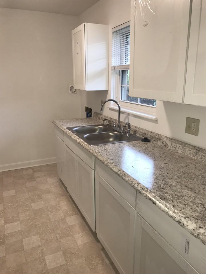 410 Jefferson Ave #D - Photo 3 of 6