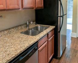 W Cornelia Ave & N Ravenswood Ave - Photo 1 of 1