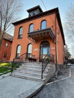 featured image of 137 Catharine Street North #103