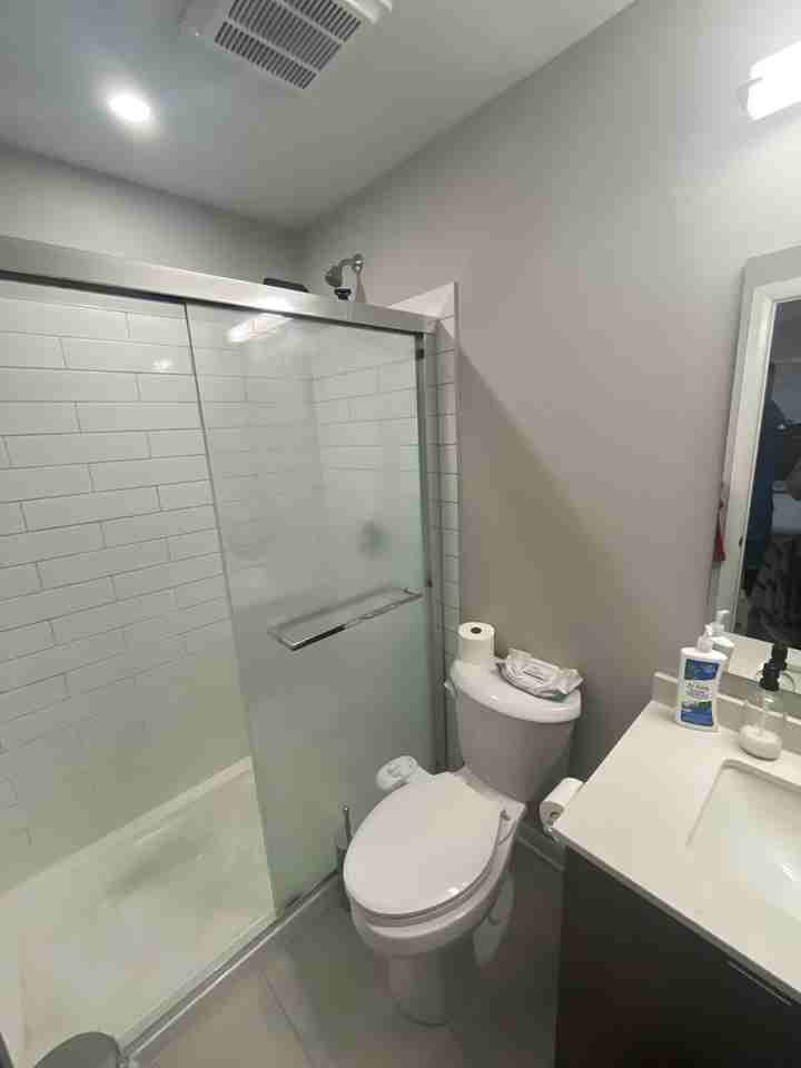 708 Woolwich Street #304 - Photo 5 of 8