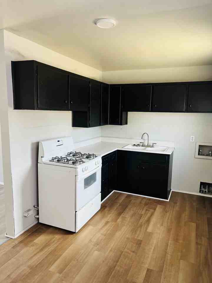 1034 Carter St #1034CARTER - Photo 2 of 7