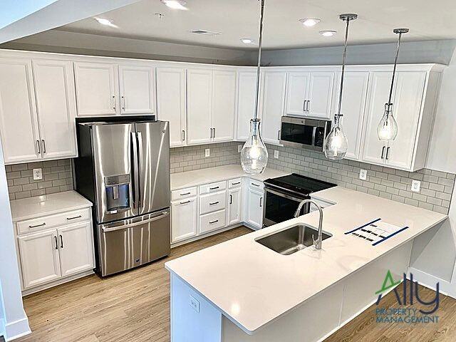 822 Wesley Ln #A - Photo 6 of 50