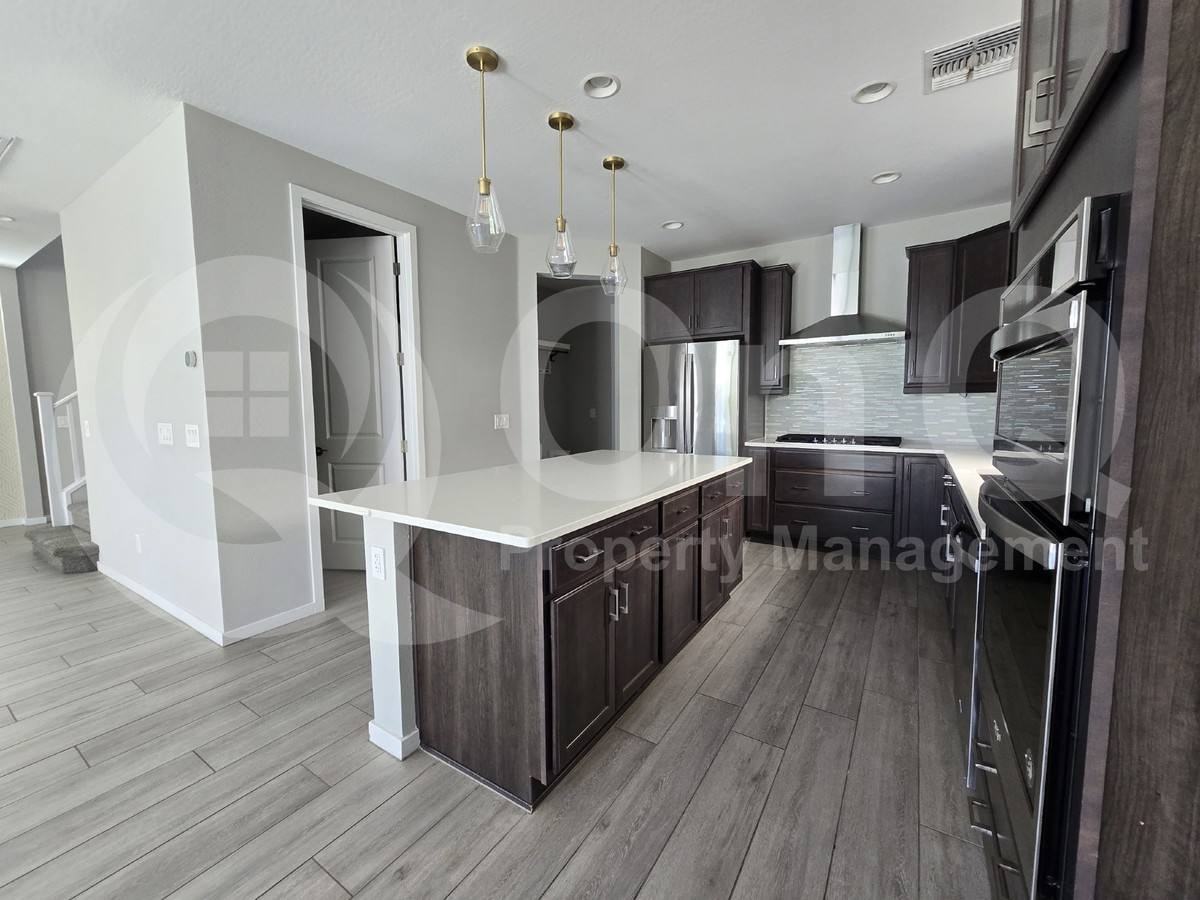 3135 E Tina Dr - Photo 3 of 10