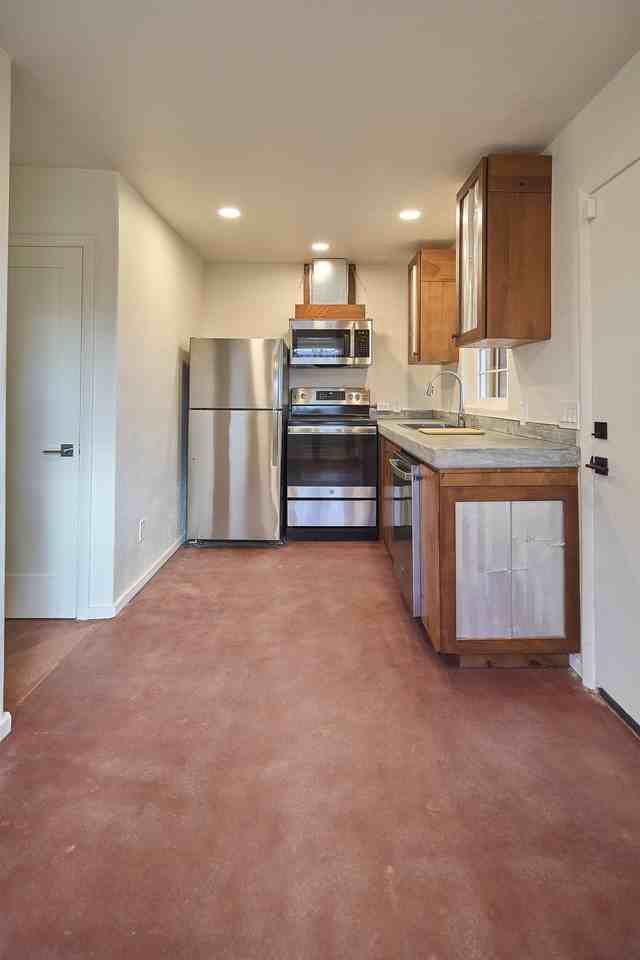 2542 E Seneca St - Photo 4 of 14