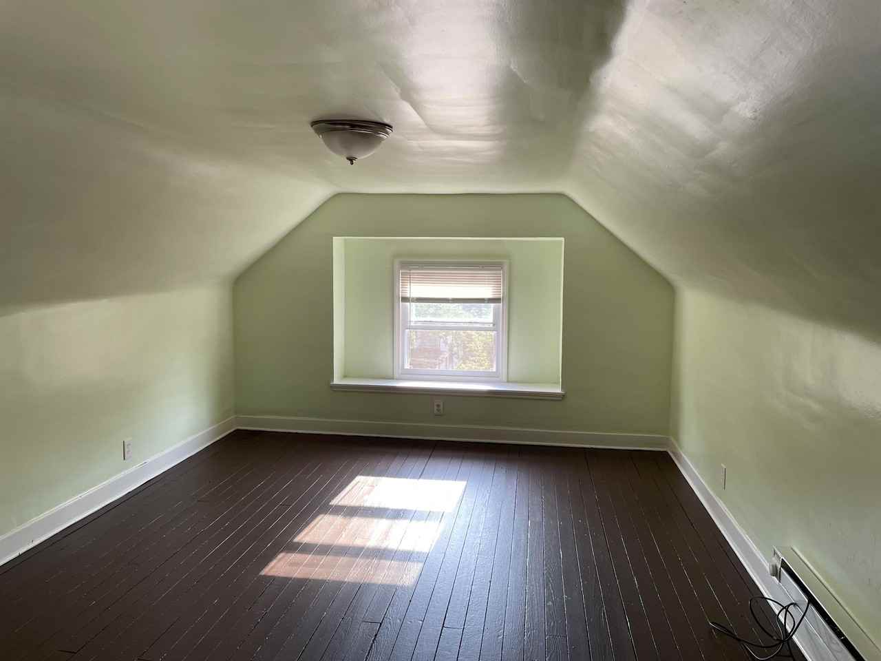 2249 Bellfield Ave - Photo 5 of 9