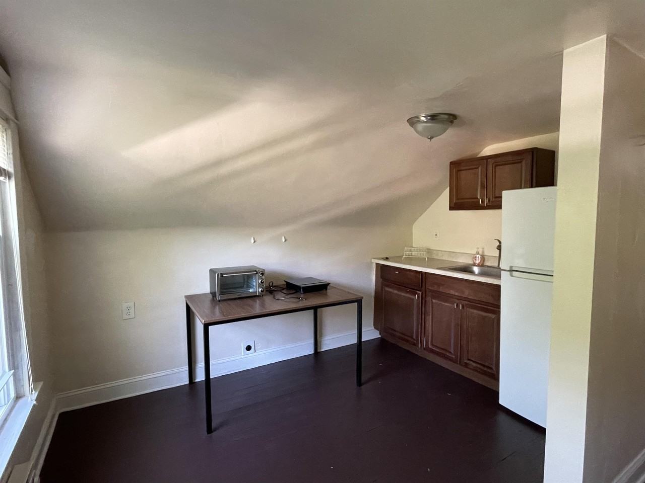 2249 Bellfield Ave - Photo 2 of 9