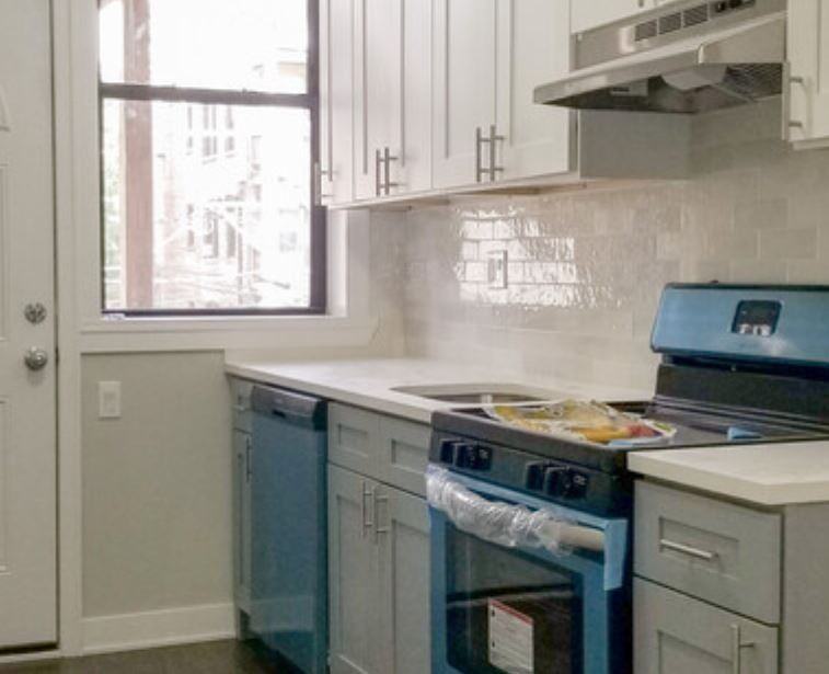 W Winnemac Ave & N Damen Ave - Photo 2 of 8