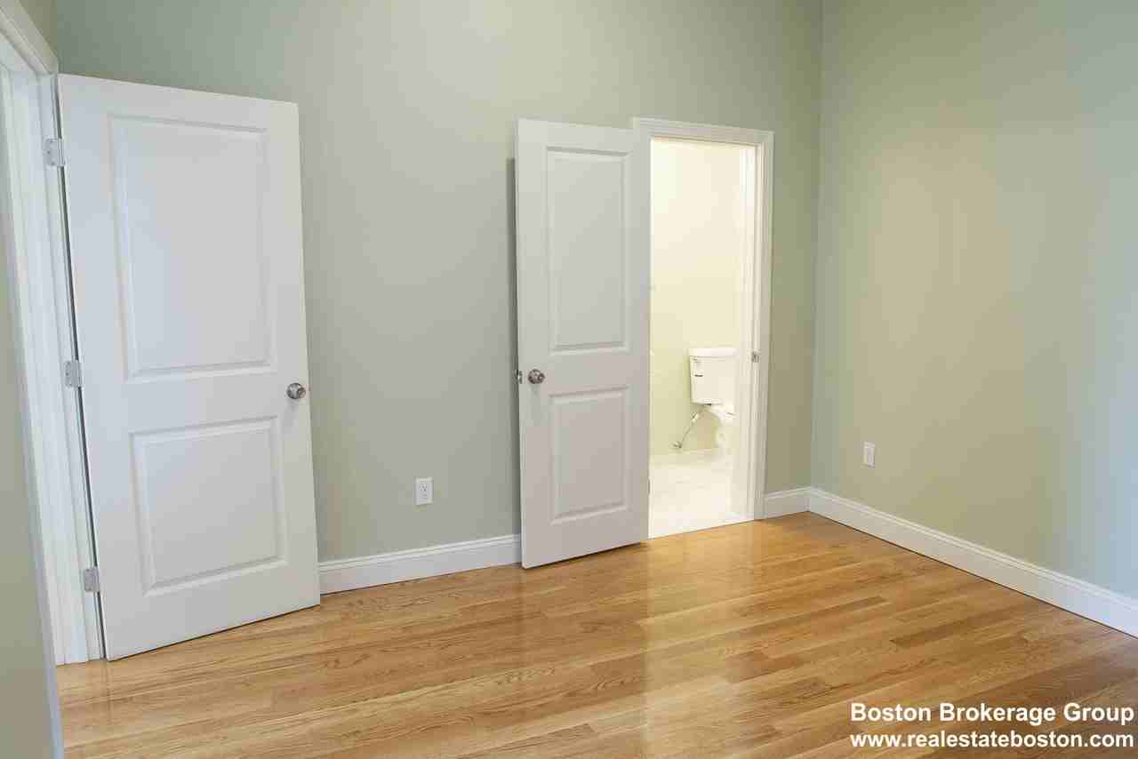 409 Dudley St. - Photo 3 of 49