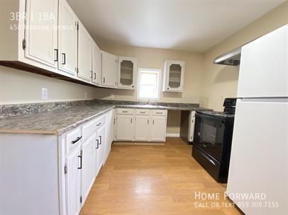 458 Morgan Ave - Photo 6 of 13