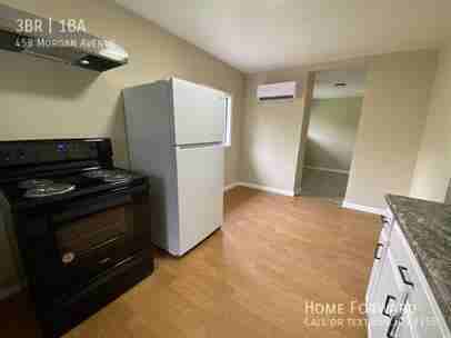 458 Morgan Ave - Photo 7 of 13