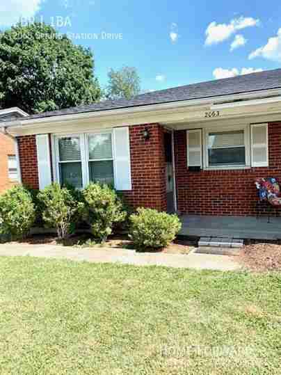 2063 Spring Station Dr - Photo 2 of 15