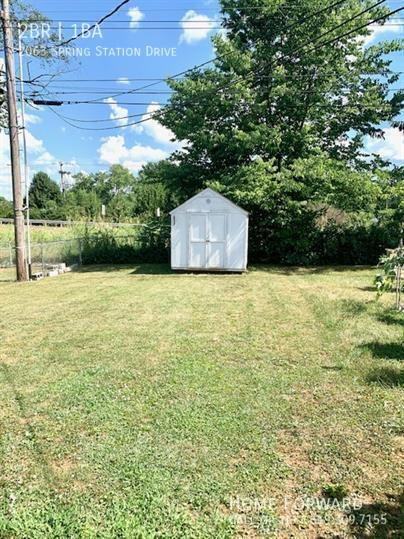 2063 Spring Station Dr - Photo 4 of 15