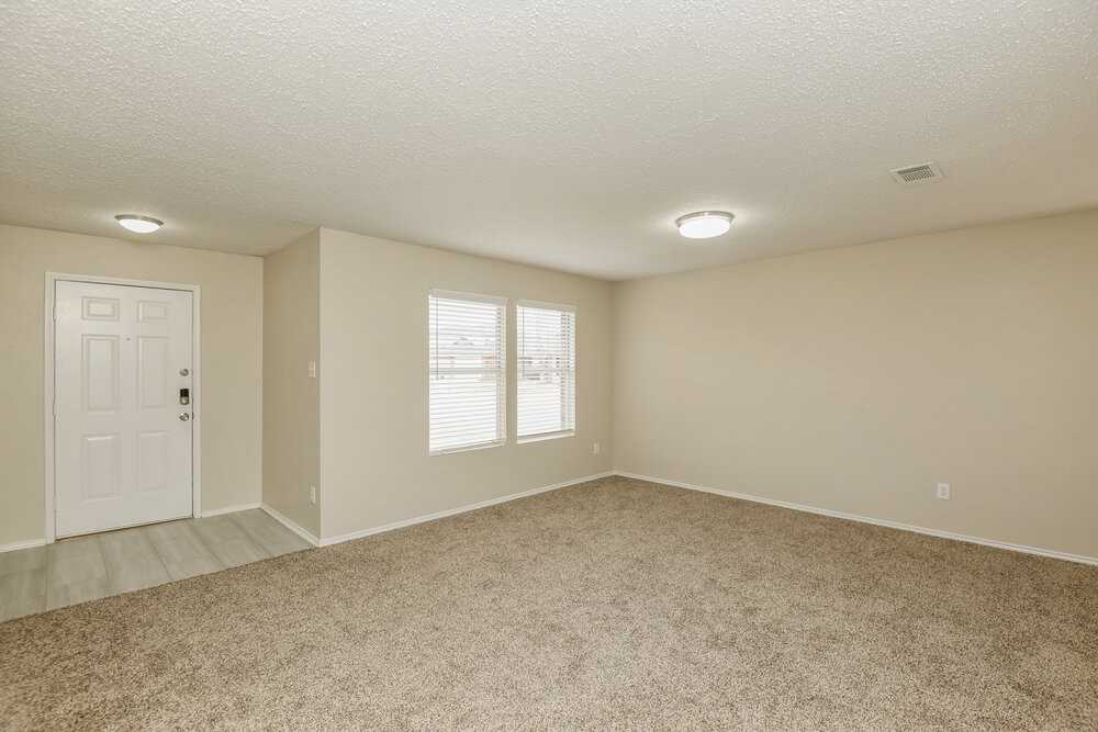 5312 Newcastle Ln - Photo 5 of 19