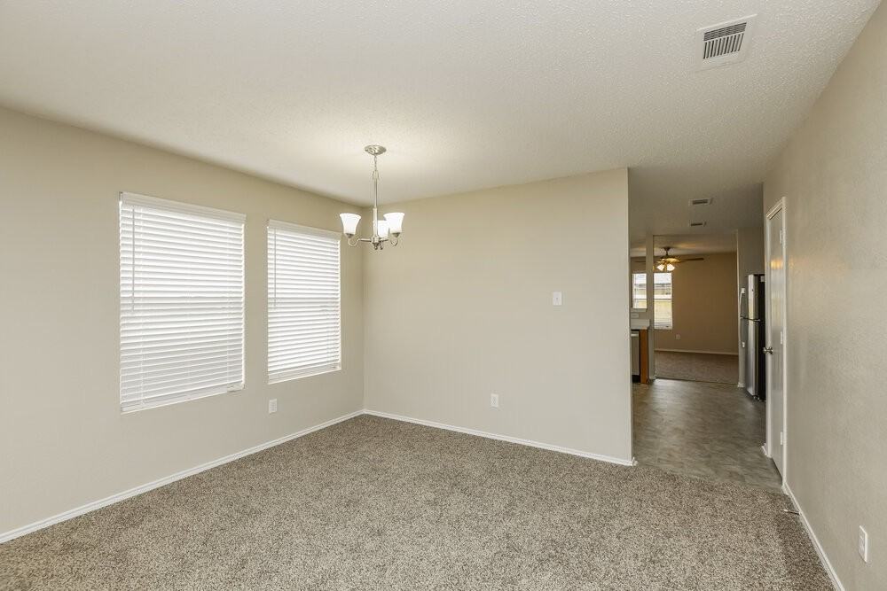 5312 Newcastle Ln - Photo 7 of 19