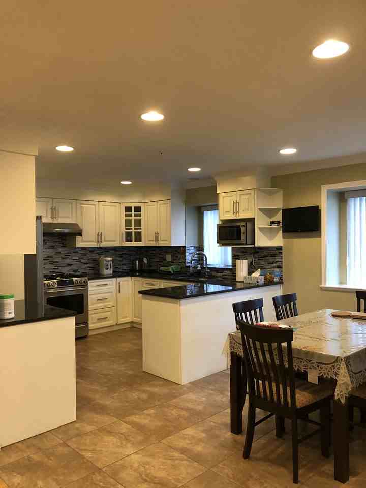 6708 Rupert Street - Photo 6 of 20