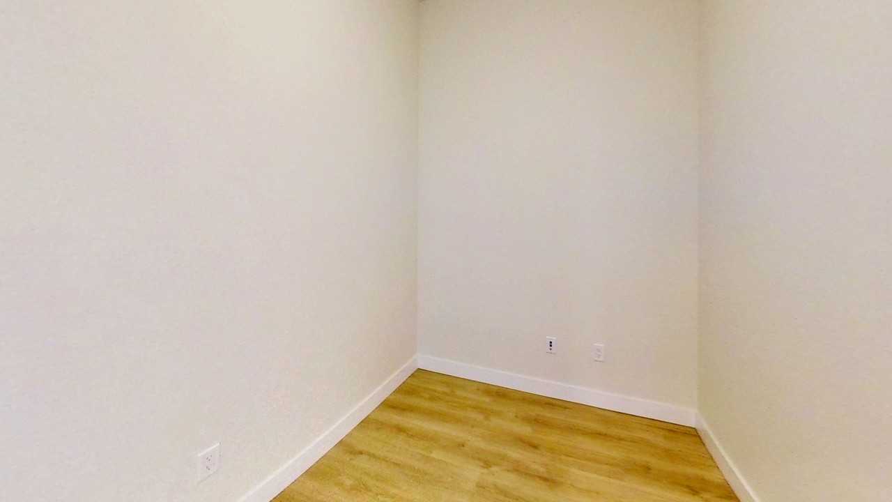 1792 Starling Drive #4xx - Photo 4 of 7