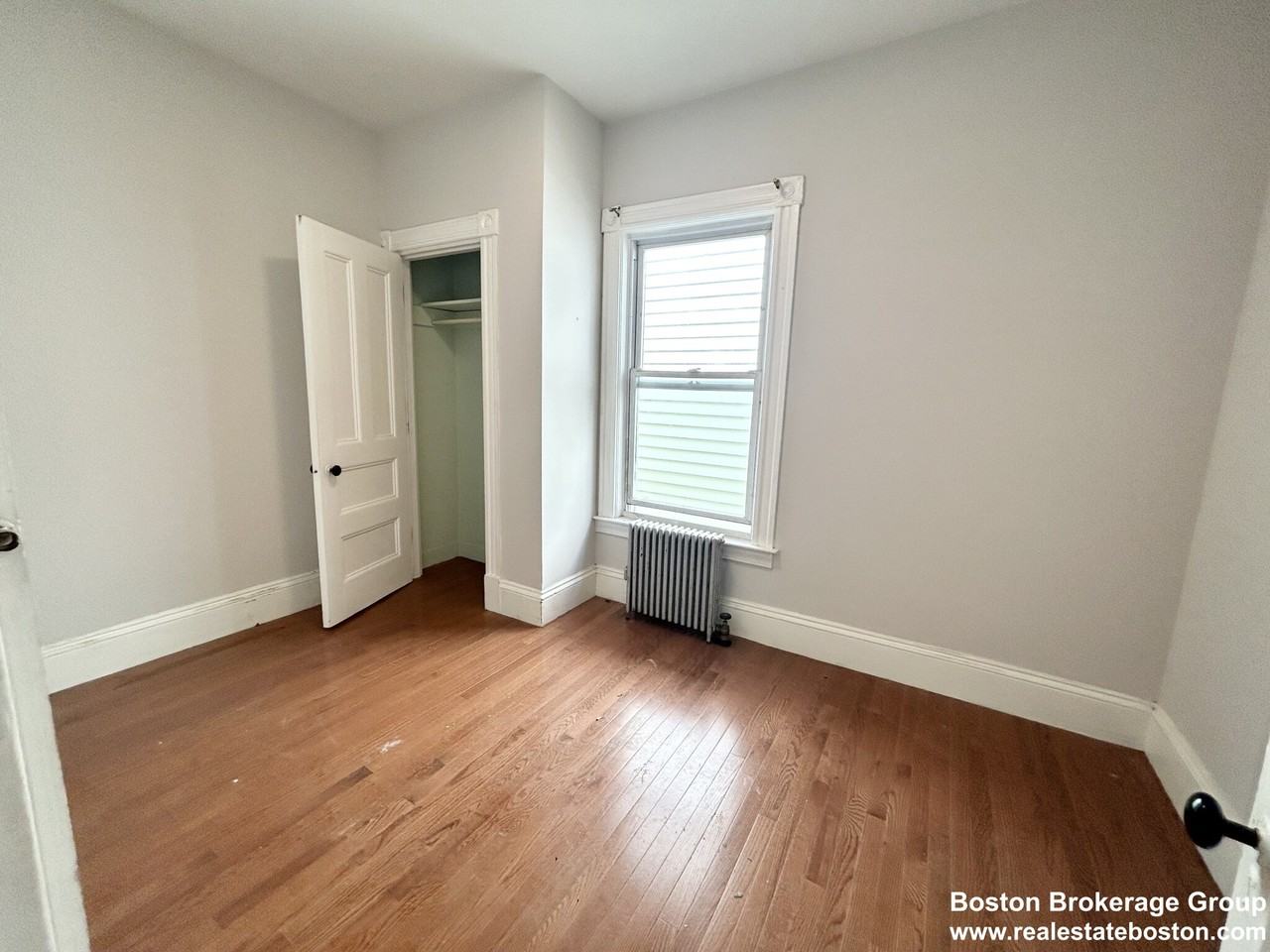 22 Humphreys St #3 - Photo 5 of 7