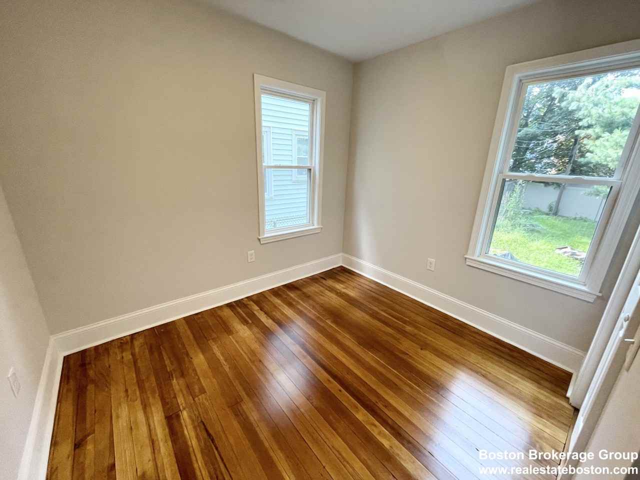 26 Taft St #1 - Photo 7 of 8