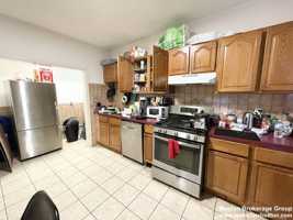 featured image of 22 Humphreys St #2