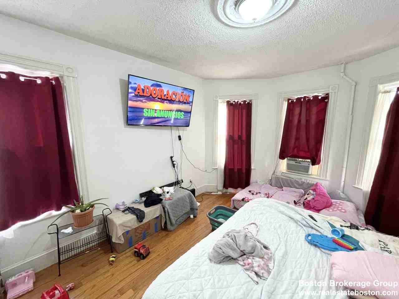 22 Humphreys St #2 - Photo 7 of 7
