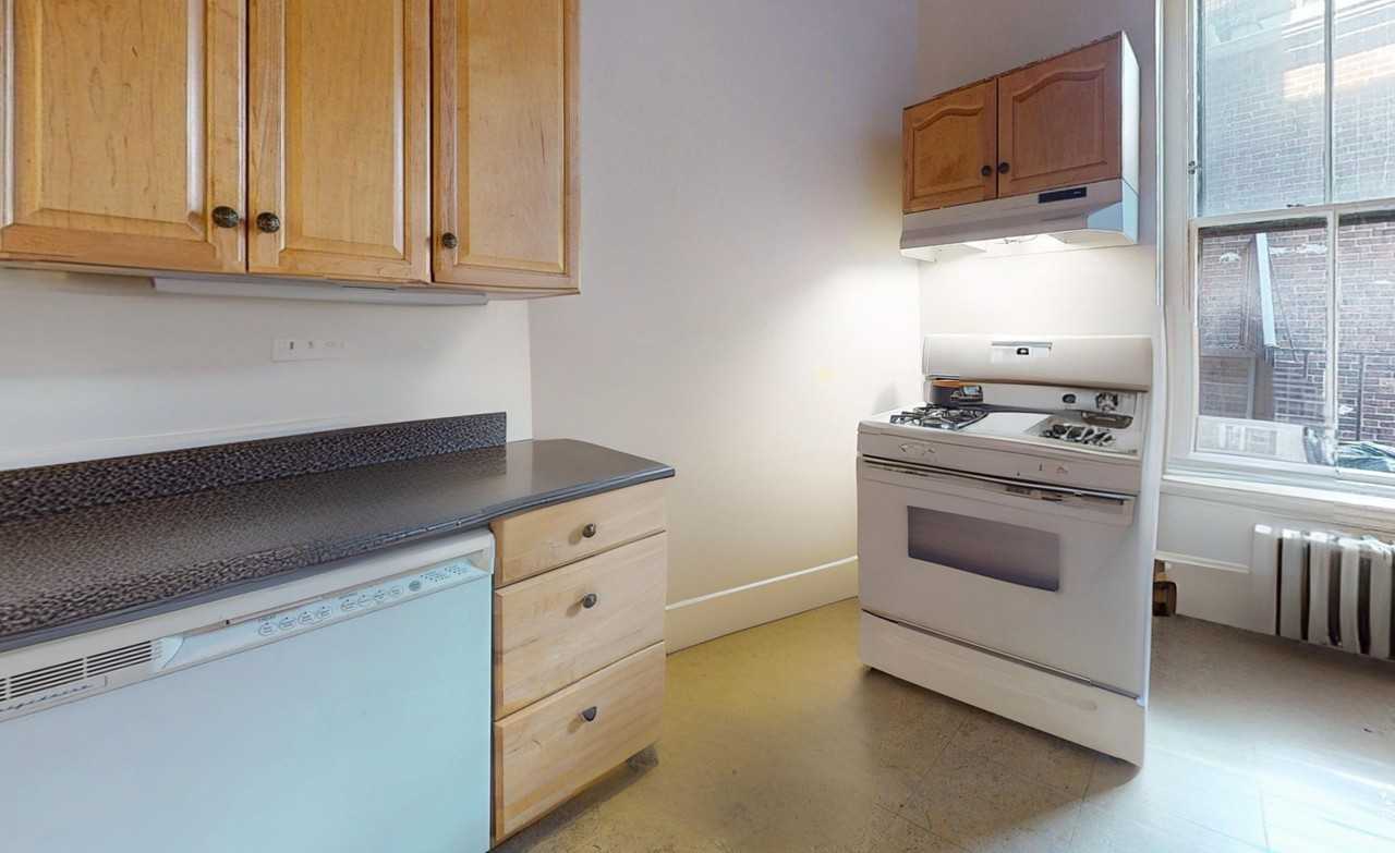 10 Union Park #2 - Photo 3 of 12