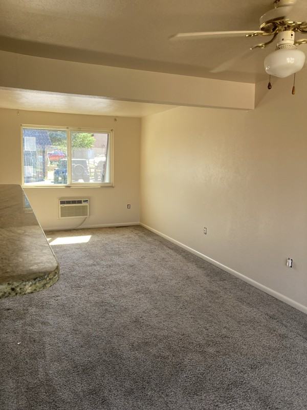 1404 Ulysses St #4 - Photo 5 of 7