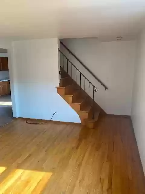 799 Greenfield Ave - Photo 3 of 16