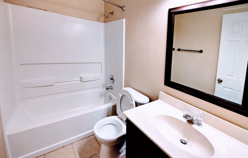 823 Sugar Brook Dr - Photo 4 of 9