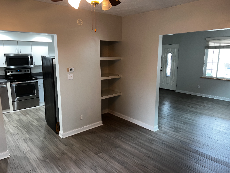 527 Flynn Ave - Photo 7 of 17