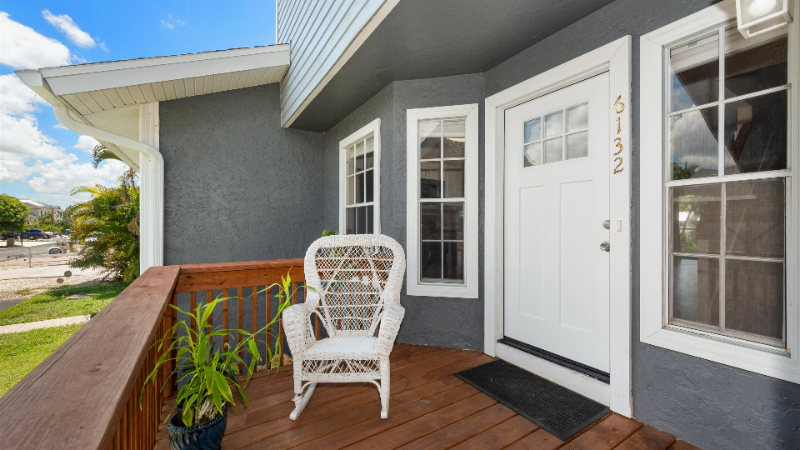 6132 Lake Front Dr - Photo 3 of 23