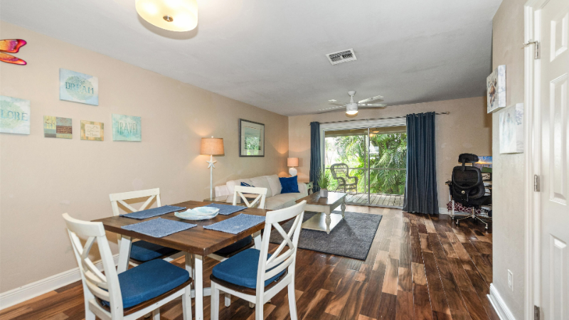 6132 Lake Front Dr - Photo 7 of 23