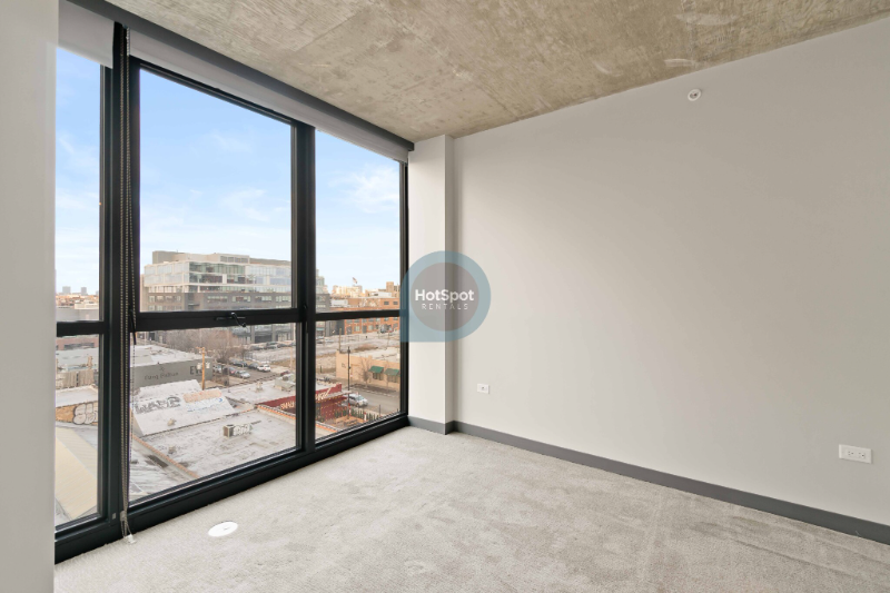 142 N Ada St - Photo 5 of 17