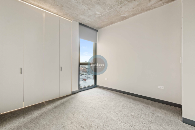 142 N Ada St - Photo 6 of 17