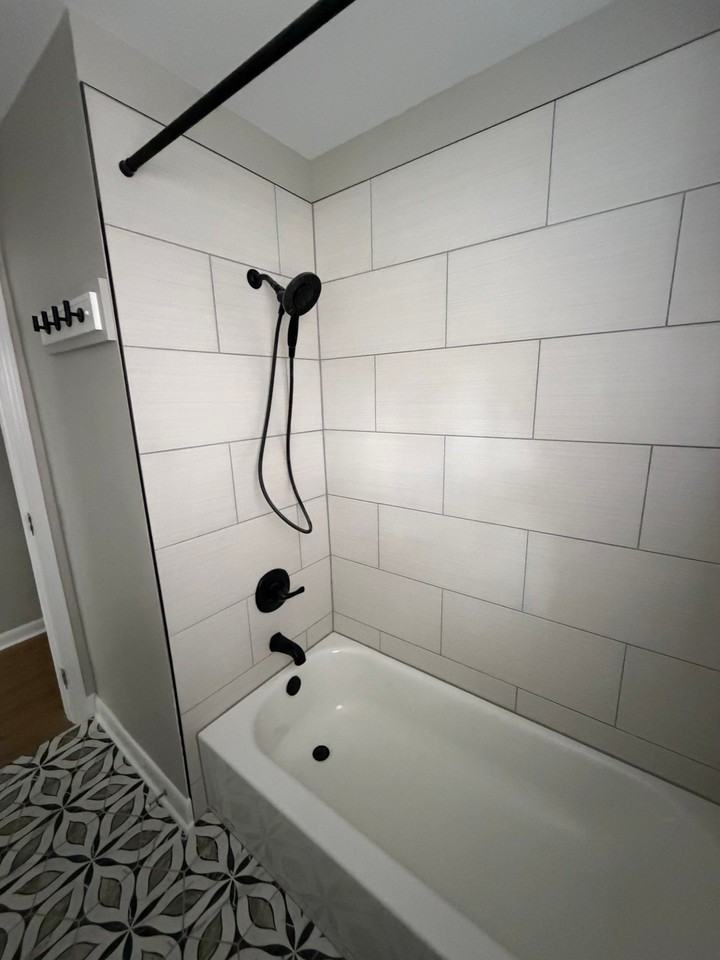 1924 Hadley Rd - Photo 5 of 13