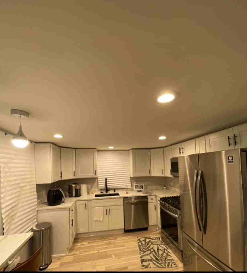 404 Venable Ave - Photo 6 of 7