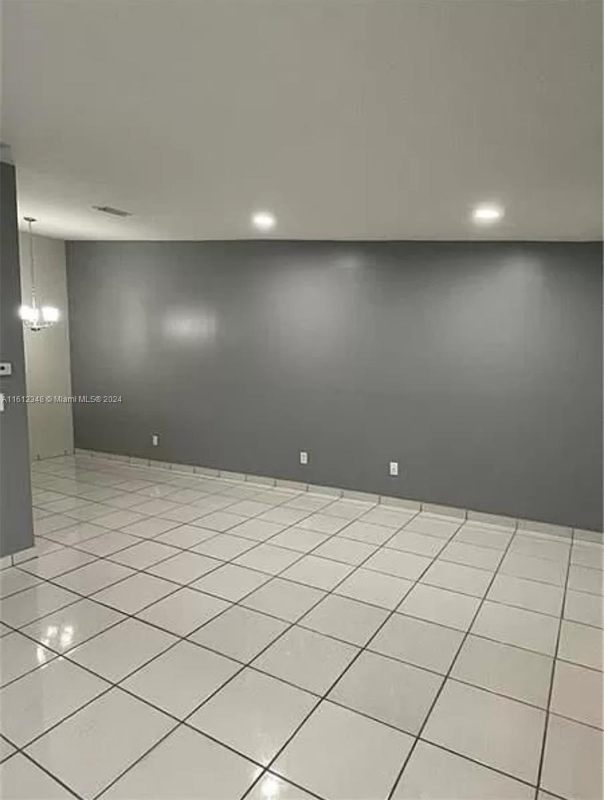 18246 Mediterranean Blvd - Photo 2 of 4