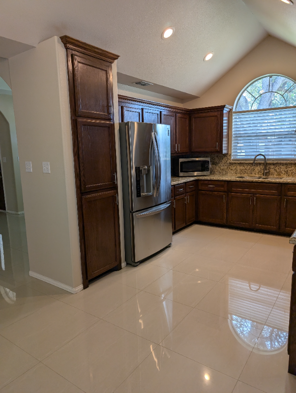 2401 E 27th St - Photo 3 of 22