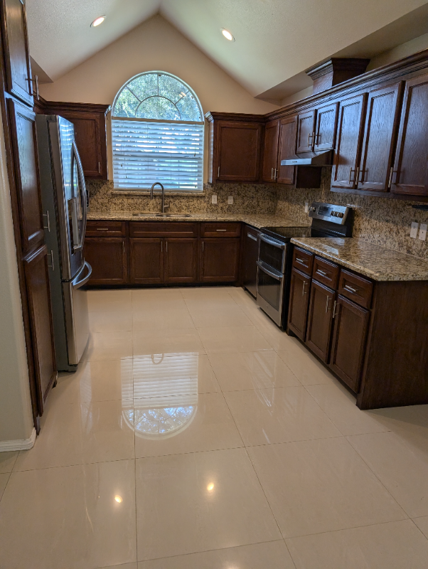 2401 E 27th St - Photo 4 of 22