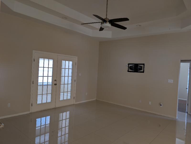 2401 E 27th St - Photo 7 of 22