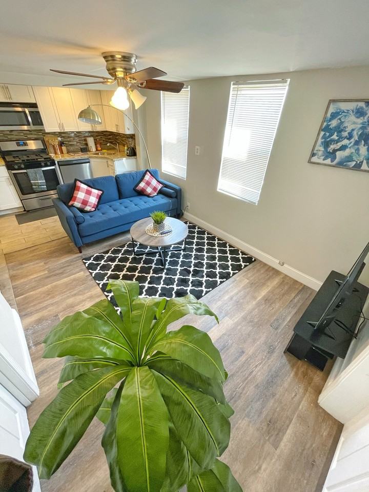 51 5th St #1 - Photo 2 of 9