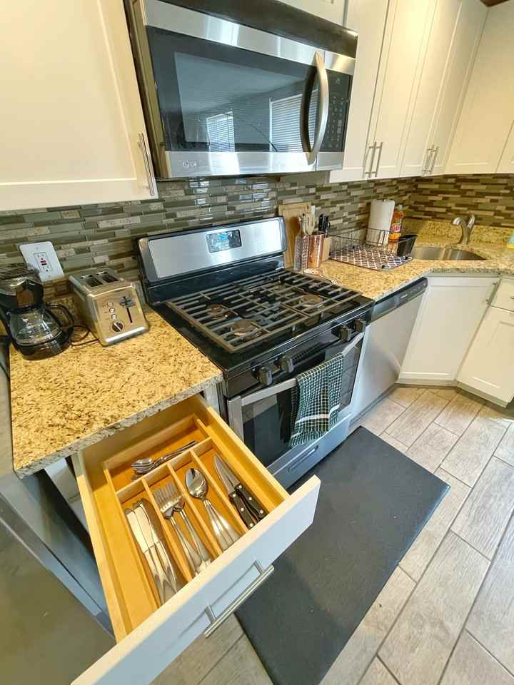 51 5th St #1 - Photo 4 of 9