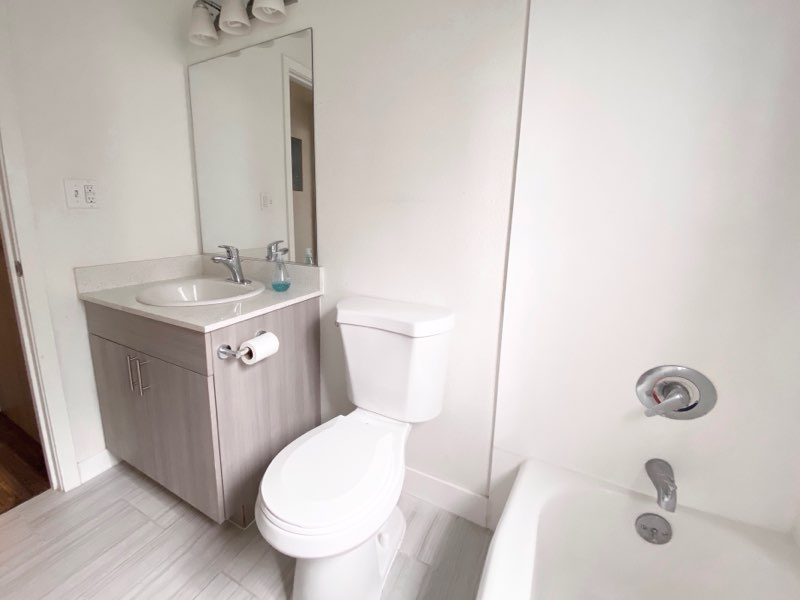 1419 2nd Ave W #101 - Photo 7 of 11