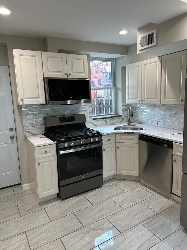 1204W W Cross St - Photo 4 of 19