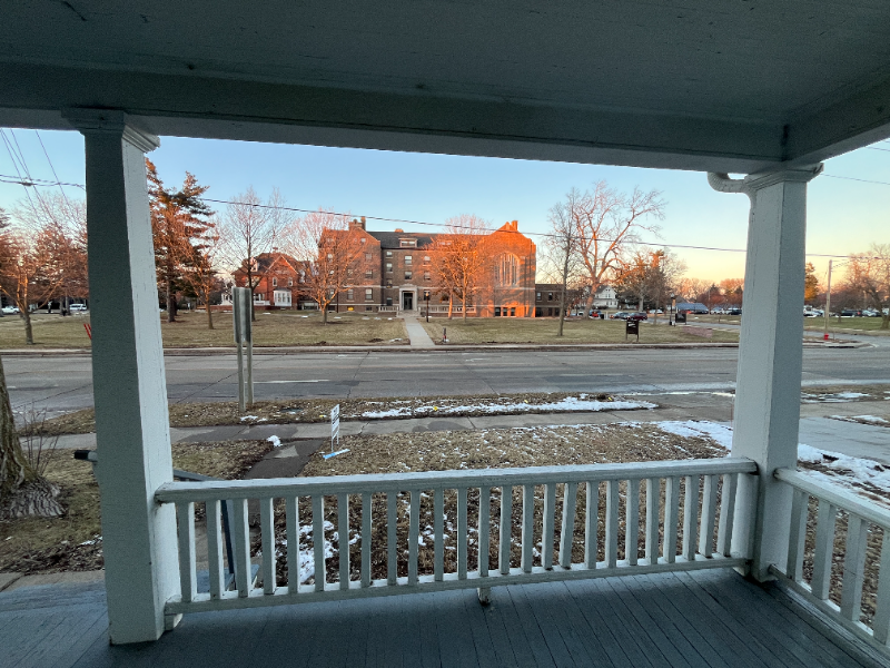 1220 6th Ave - Photo 2 of 15